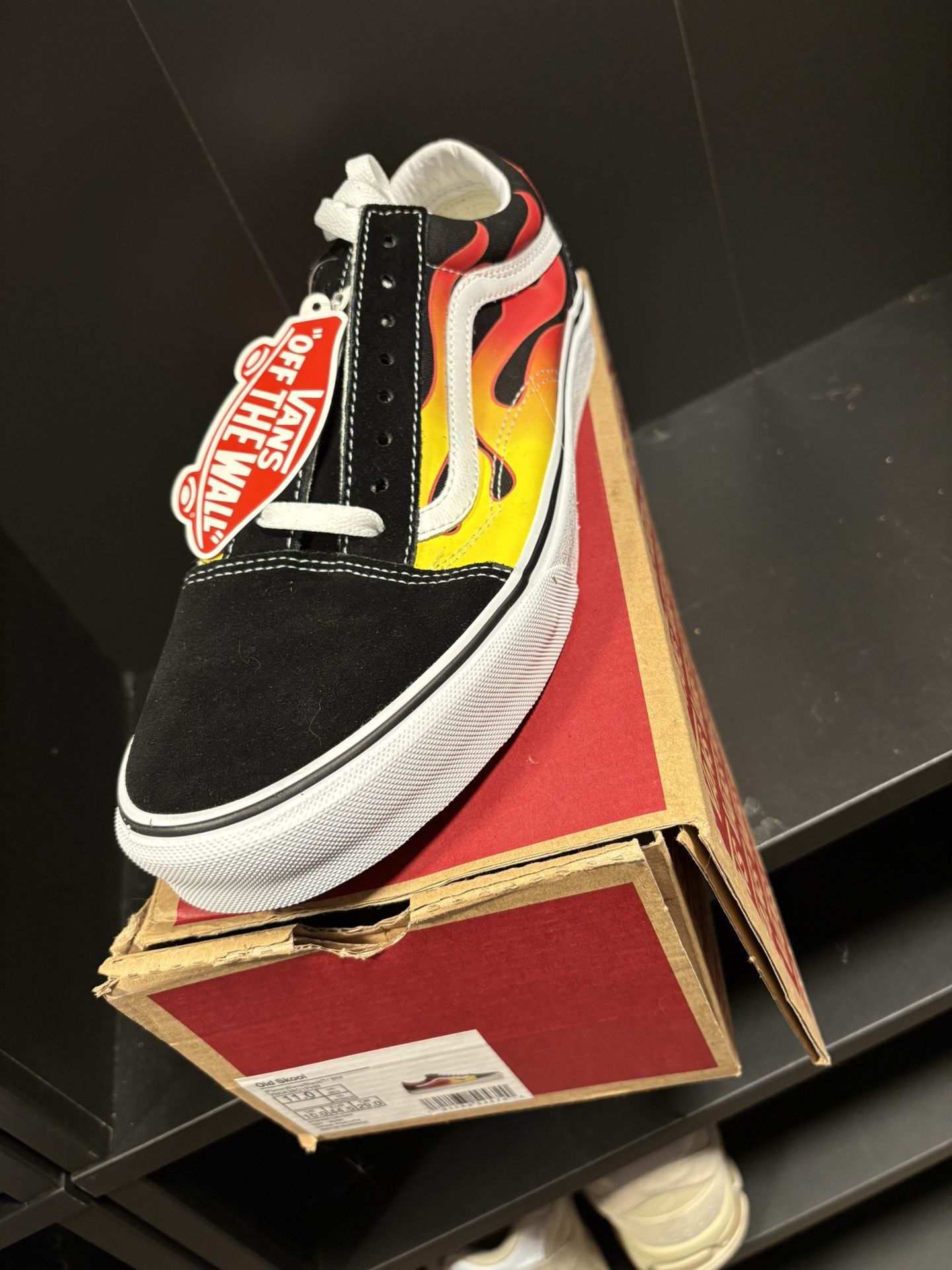 Old School Flame Vans Size 11 Men’s