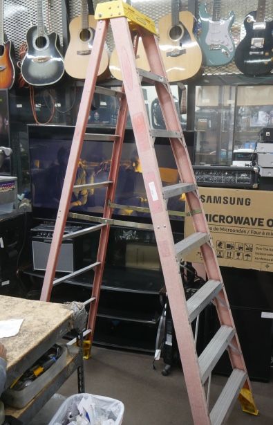 WERNER LADDER RED 8FT 880217-1