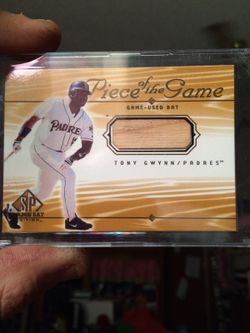 Tony Gwynn bat card