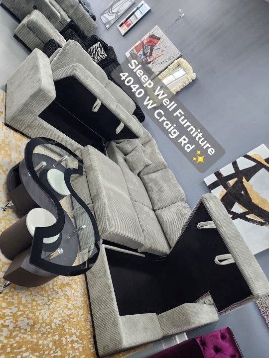 ✨️ Sectional Sleeper Sofa ✨️ Furniture Queen Bedrooms, Dining Avail