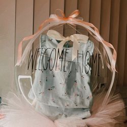 Gender Reveal/baby shower Gifts 