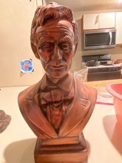Bronze bust Abraham Lincoln