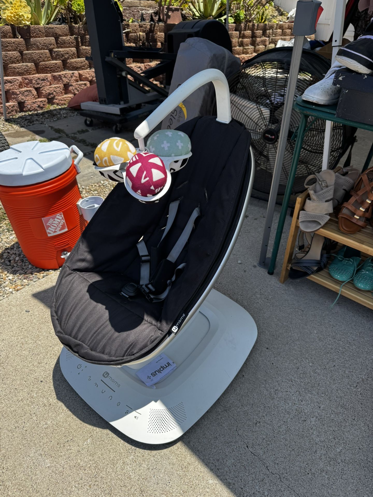 MamaRoo® multi-motion baby swing with Bluetooth