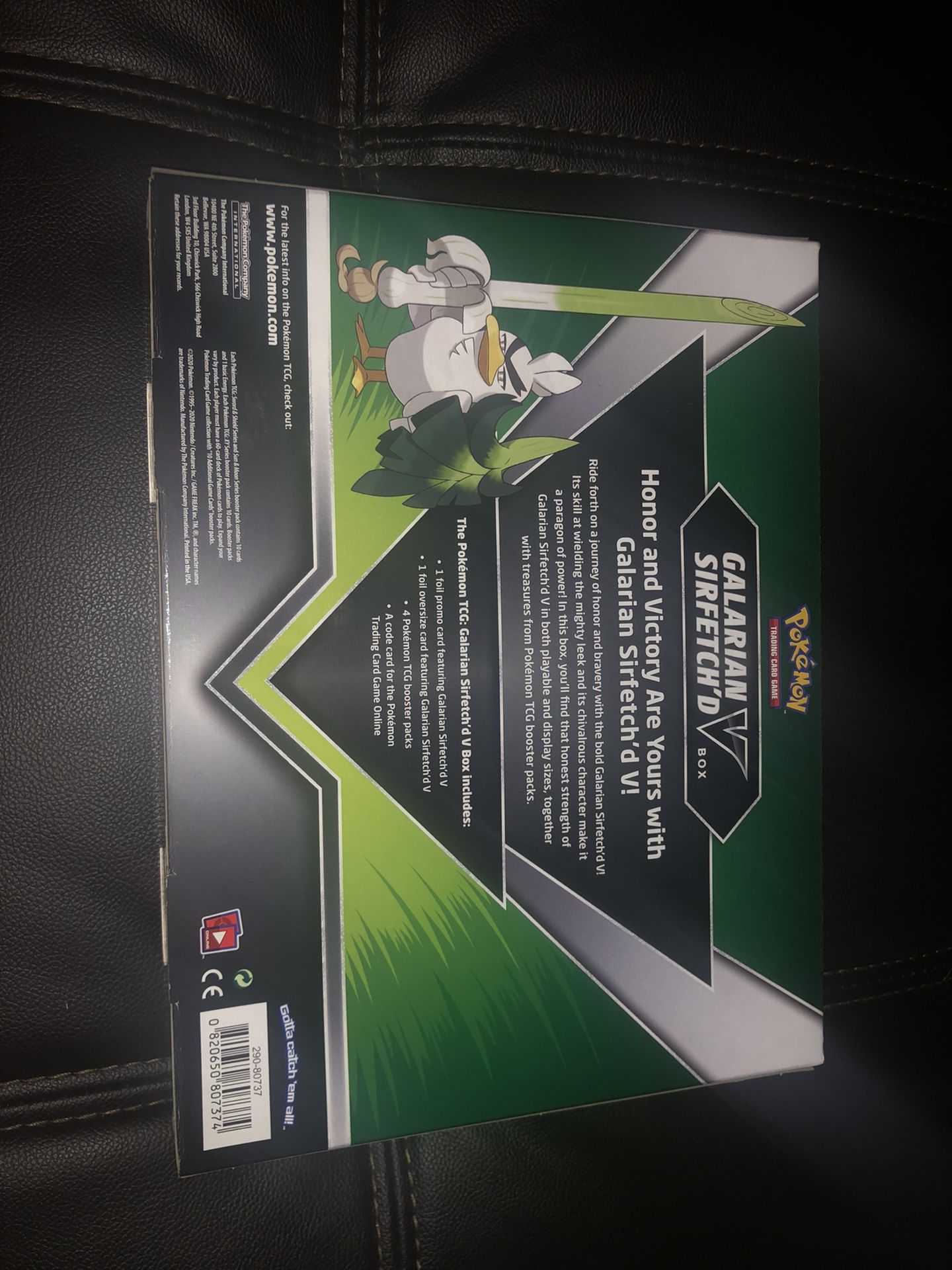 Pokemon Galarian Sirfetch'd V Box