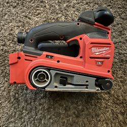Milwaukee Belt Sander 