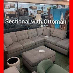 🚨 Reversible Configuration 🚨 Sectional With Ottoman 