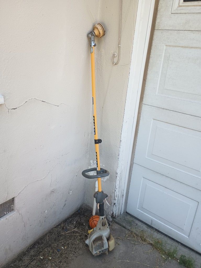 Gas Weed Wacker (Not Working) for Sale in Riverside, CA OfferUp