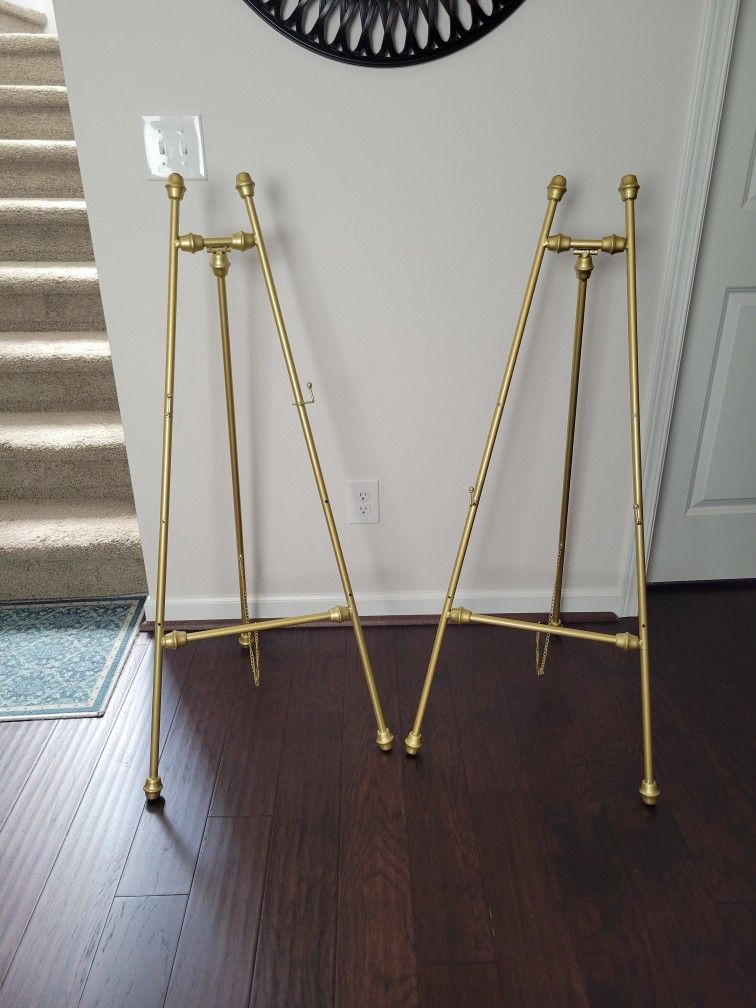Matching Gold Easels