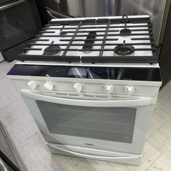 Whirlpool Gas Stove 5 Burner 30 Inches Ski In 