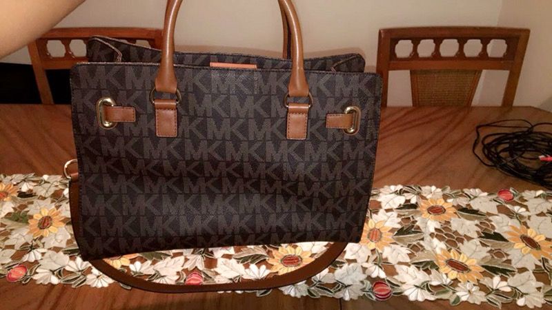 Mk hang bag