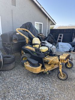 2014 Z930  John Deere lawnmower