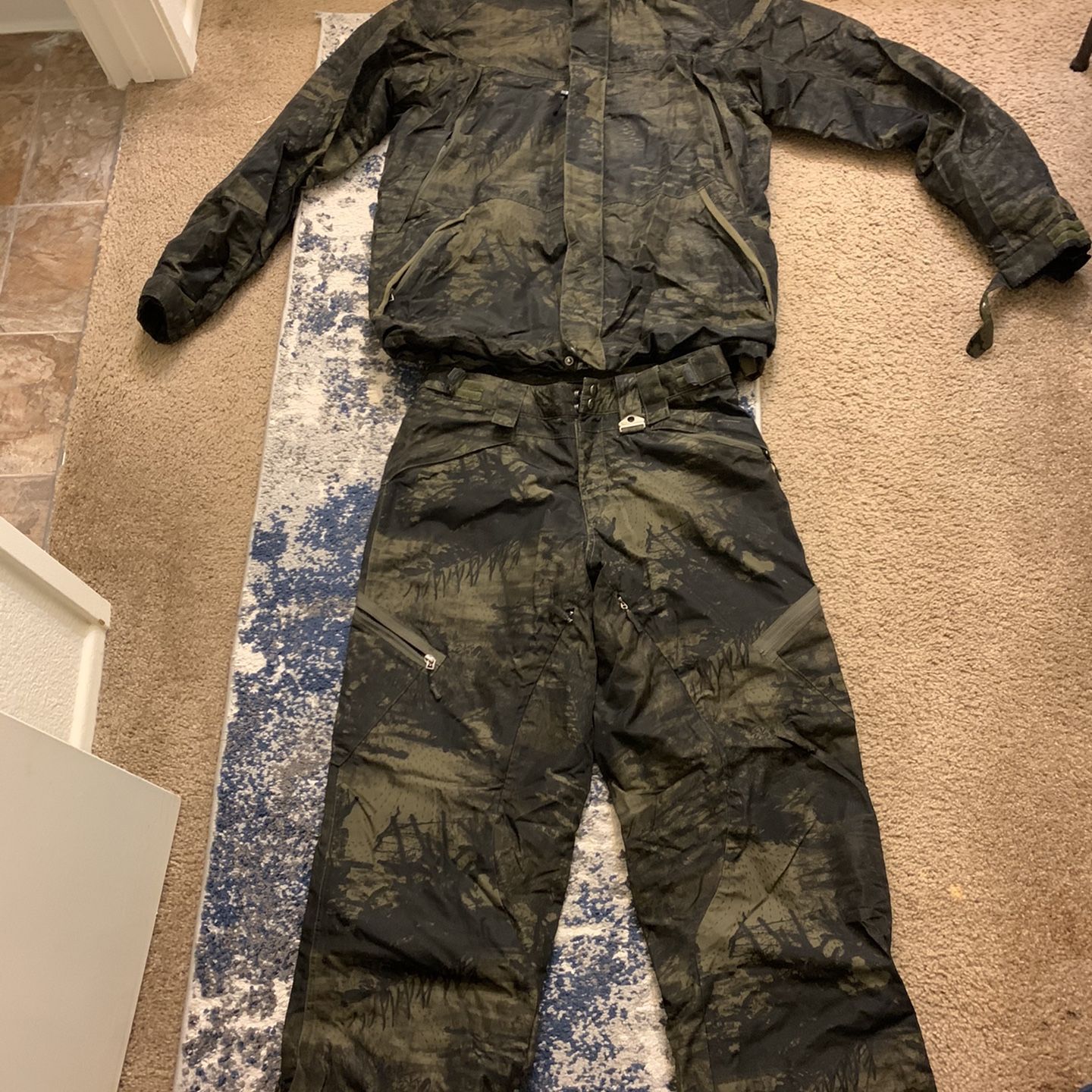 Oackley Snow Suit