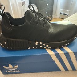 Women’s Adidas Sneakers 9.5 