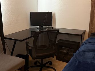 Black corner desk