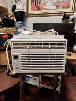 ARTIC KING 8,000 BTU WINDOW AIR CONDITIONER