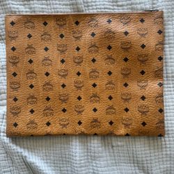 Mcm Pouch