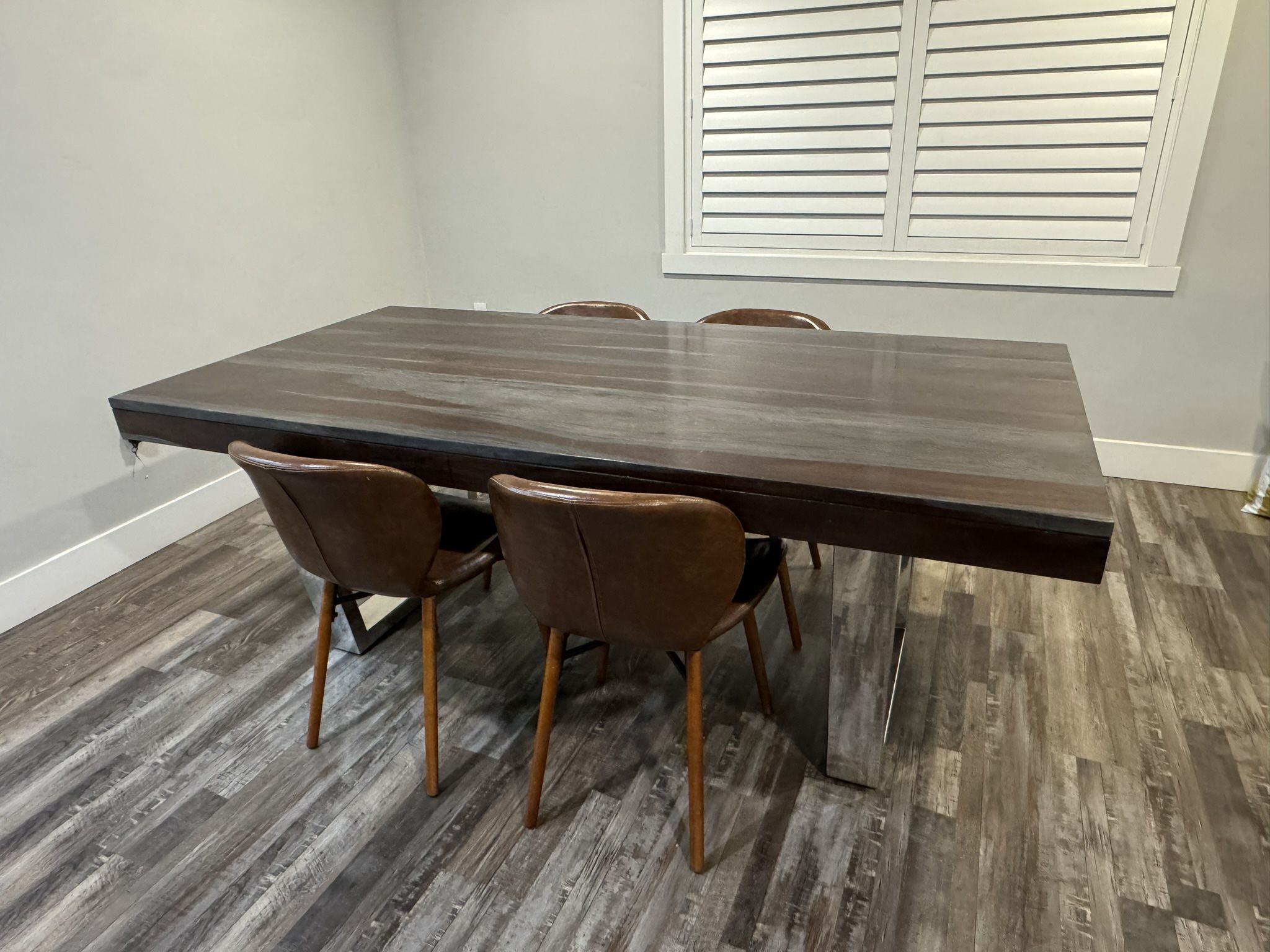 Dinning table