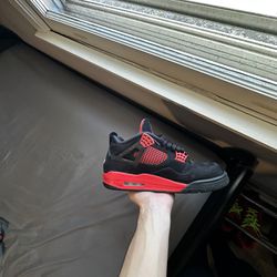 Jordan 4 Red Thunder Size 10