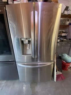 REFRIGERATOR LG 3 DOORS ✨️STAINLESS STEEL✨️