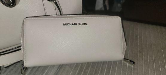 BRAND NEW WALLET MICHAEL KORS