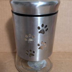 Pet Treat Jar Glass Metal Paw Print Design 40 Ounces 5 Cups
