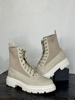 Women’s Chunky Knit-Panel Combat Boots – Size 10
