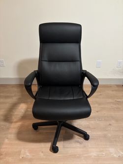 NEW Office Chair (Used only 2 months)
