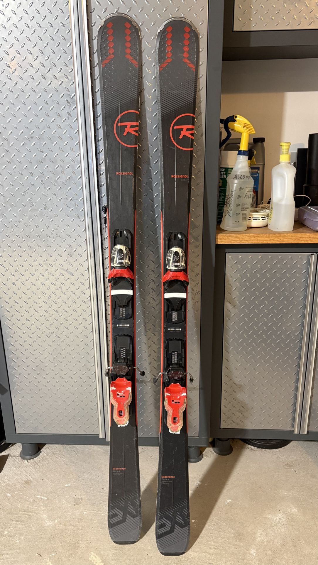 Skis