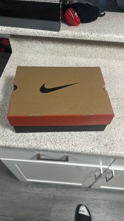 Jordan 12 Retro Flu Games 2025 Size 12 Deadstock