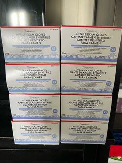 Cardinal Health Nitrile Exam Gloves - 8 boxes of 200 gloves