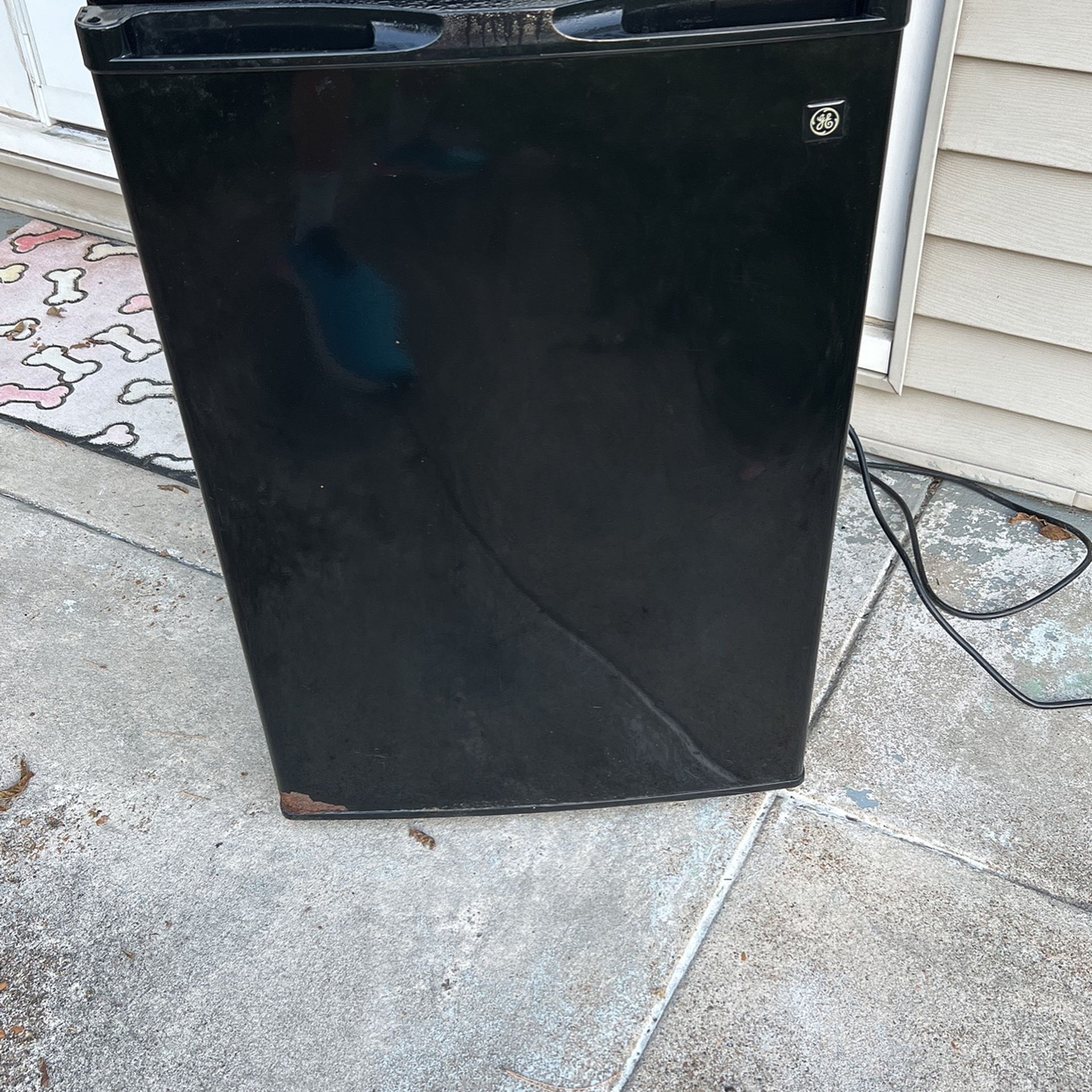 Small Refrigerator/freezer