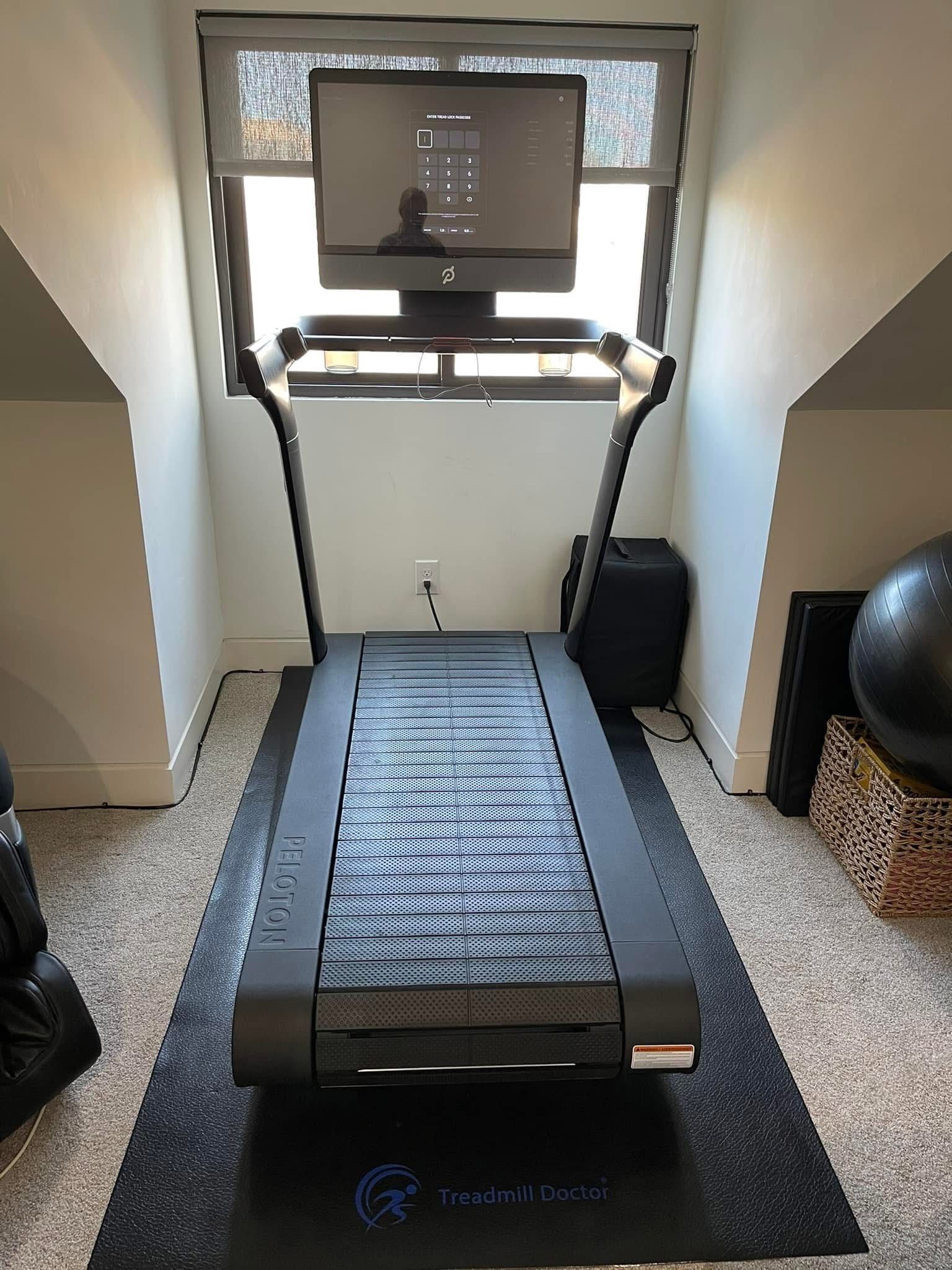 P3loton-Treadmill-Plus S