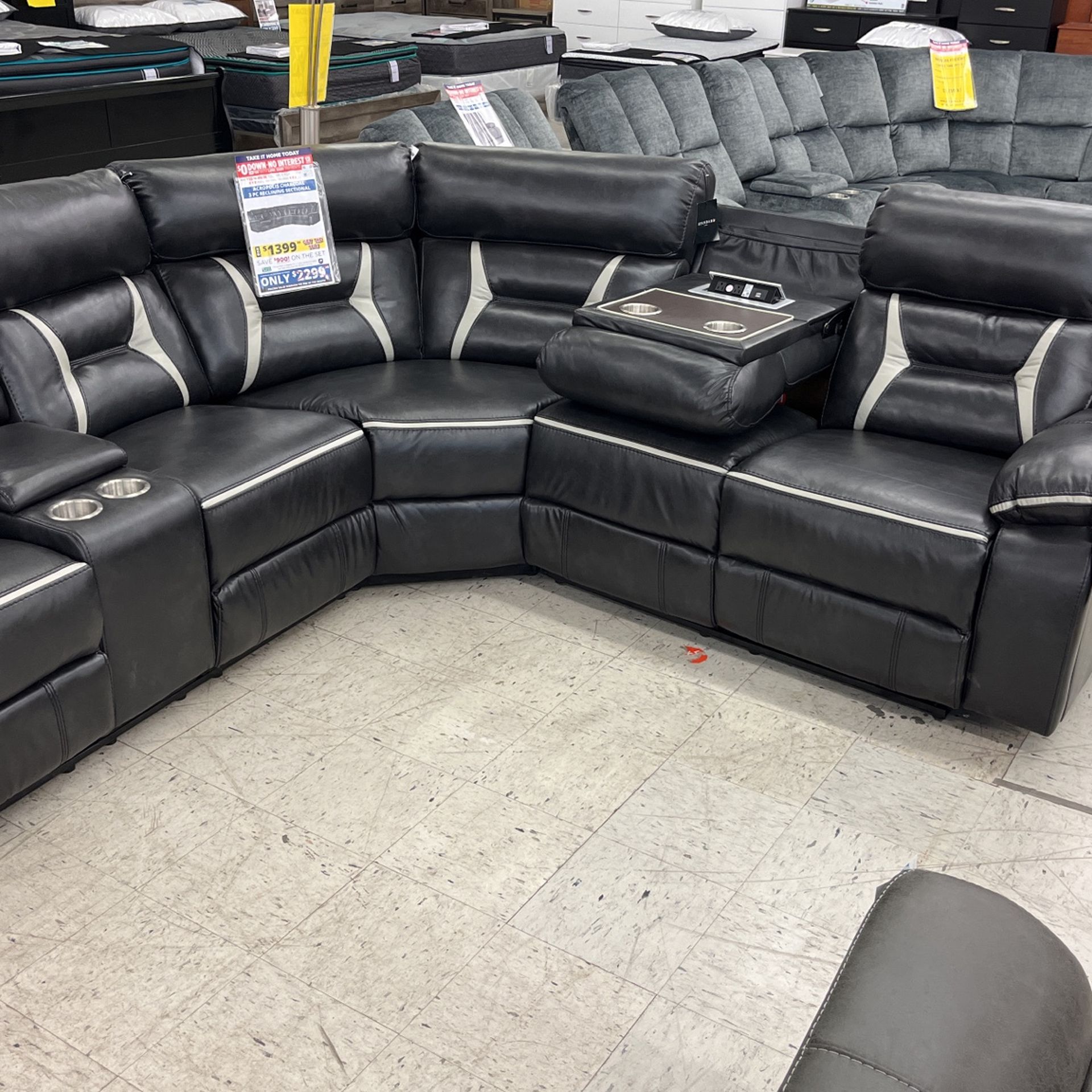 3 Pc Reclining Sectional