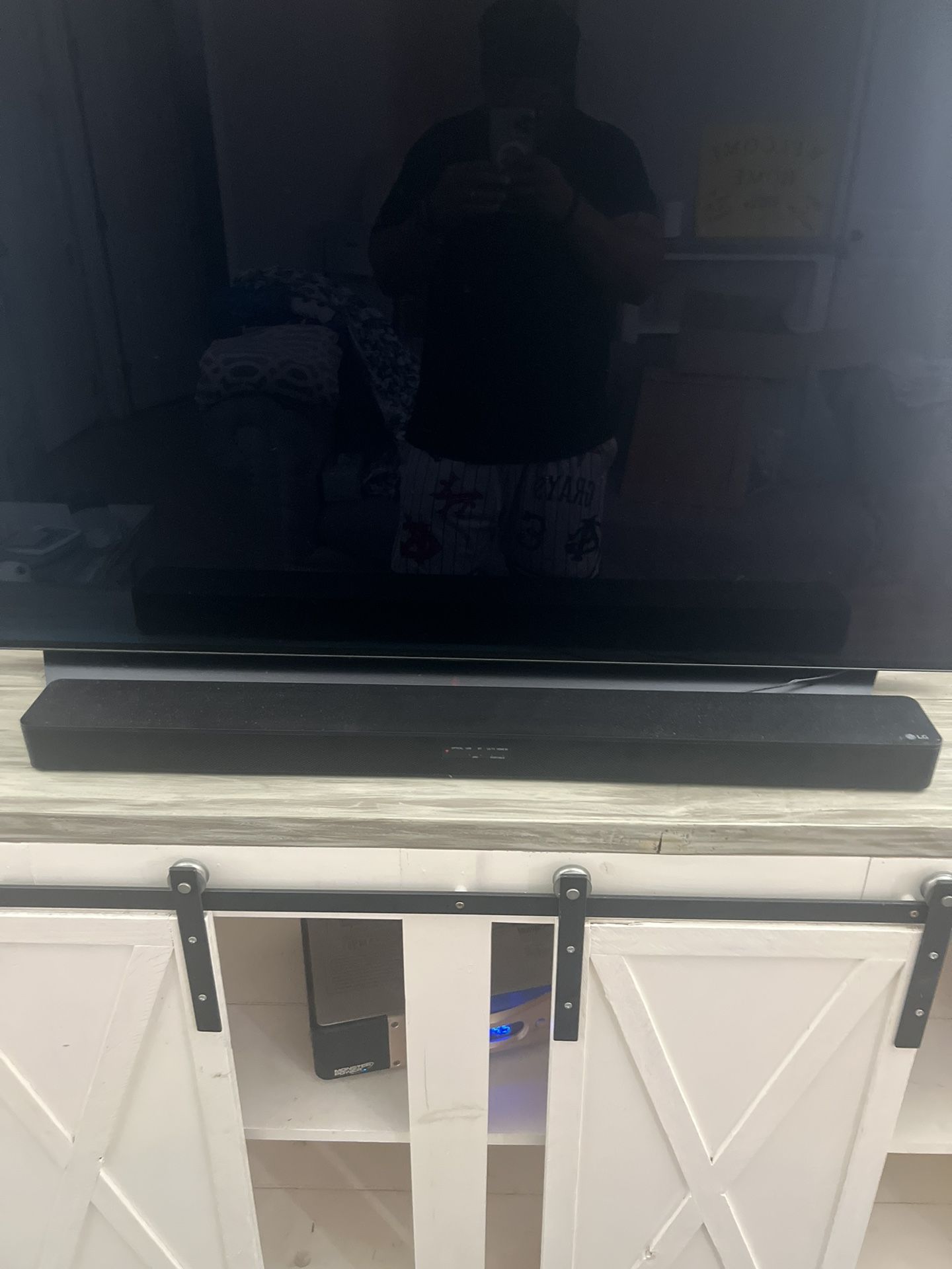 LG Soundbar And Subwoofer 