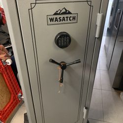 Gun Safe- Like New With PIN code And Manual Key