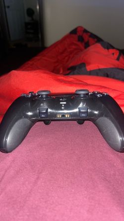 Black ps5 Controller with Fn Buttons