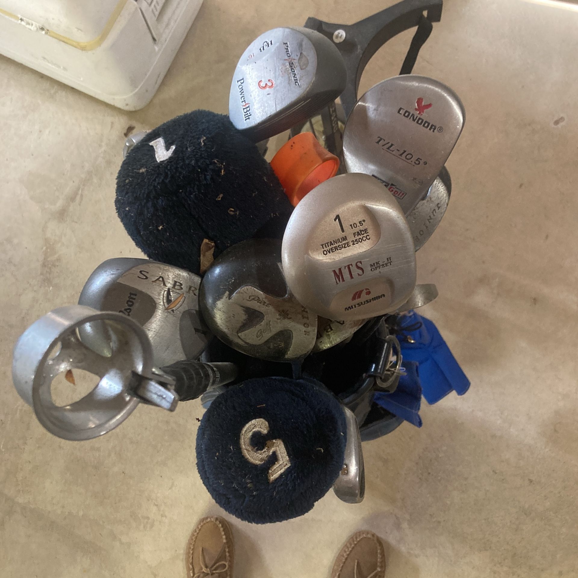 Golf Clubs With Bag And Roller