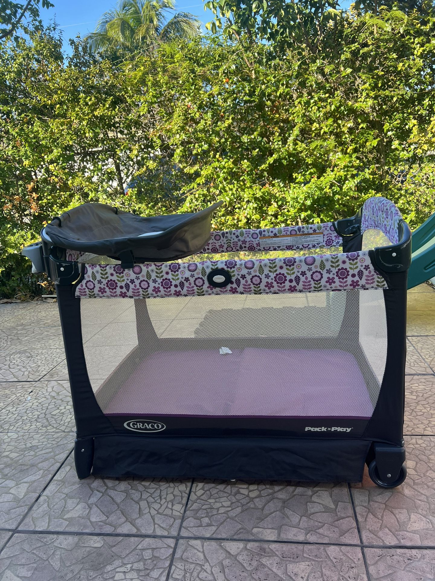 Corral / Baby Crib Con Cambiador 