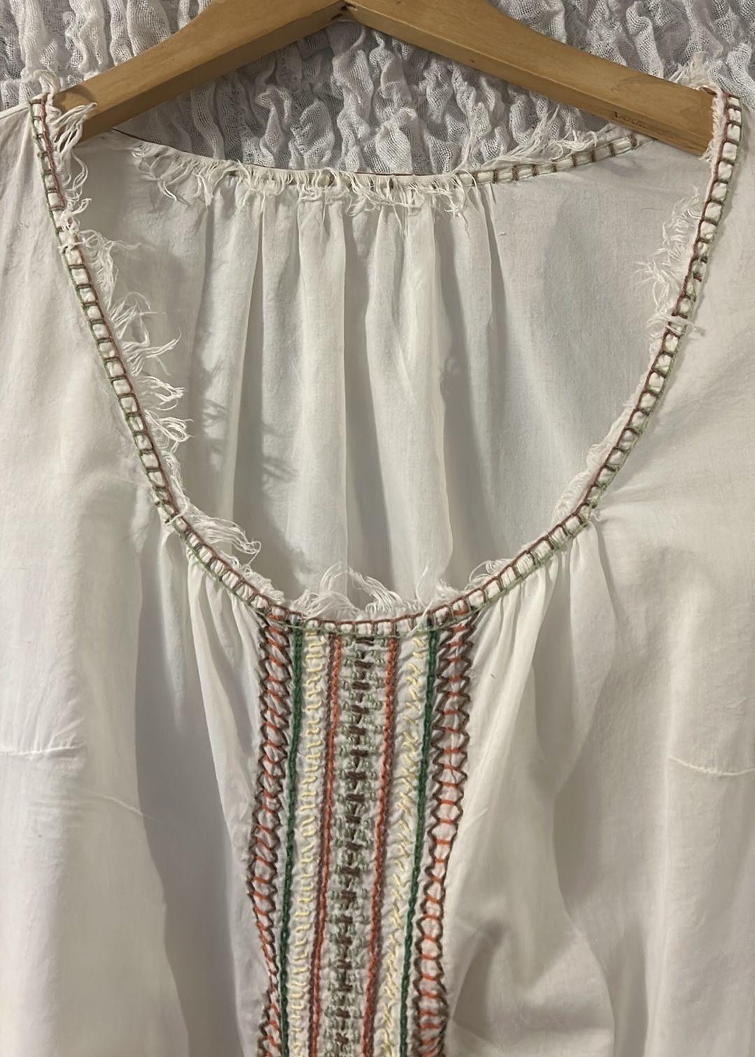 Bohemian Top: Embroidered, Long Sleeves, Size: Medium