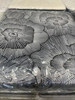 Serta Perfect Sleeper X Cooling Quilted Hybrid Cal King