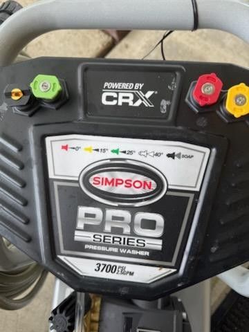 Simpson 3700 PSI 2.3 GPM PRESSURE WASHER 575.00