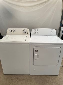 Amana washer and dryer laundry set