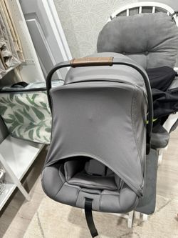 Nuna Pipa RX Car Seat In Great Condition