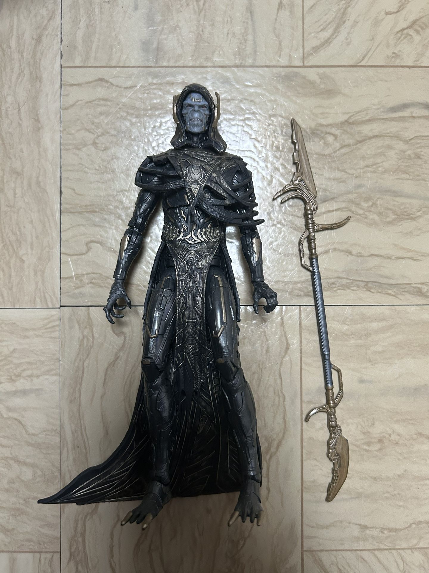 Marvel Legends Corvus Glaive 