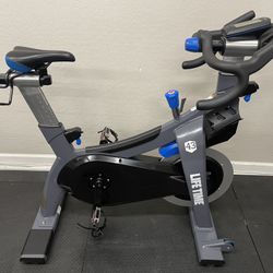 Stages SC3 Spin Bike Cycle Studio Trainer Exercise Bicycle Workout Stationary Commercial Gym