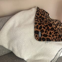 PINK leopard Blanket