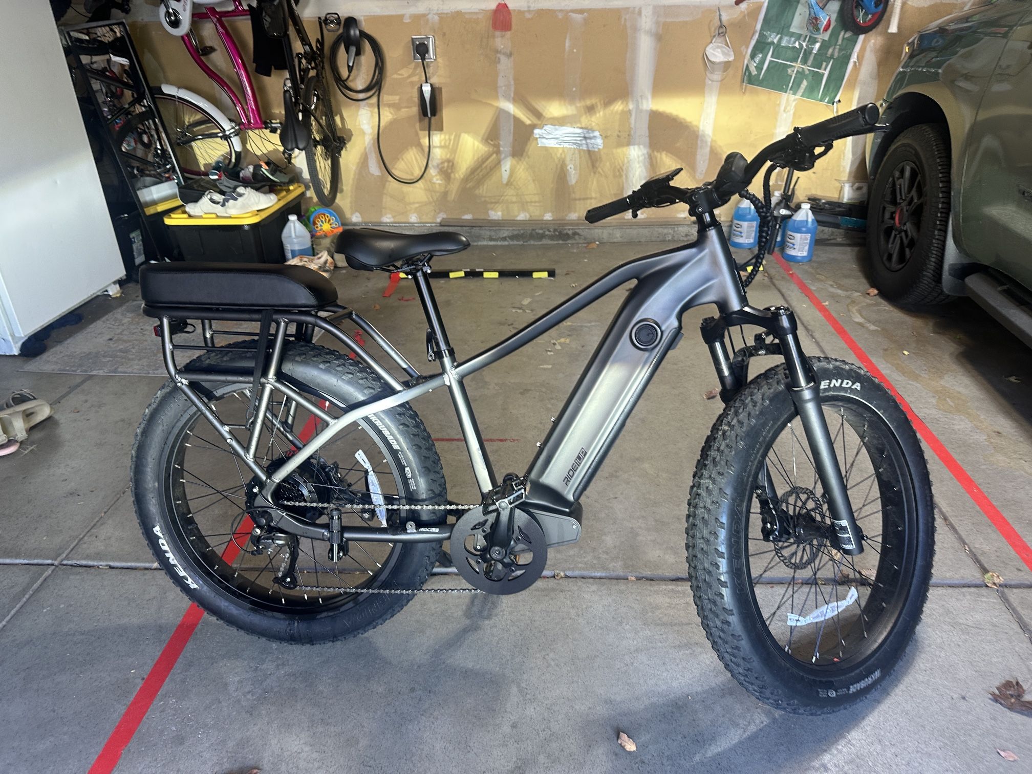 Ride1up RIFT E-bike 750W - 20 Miles.