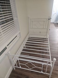 TWIN bed frame white