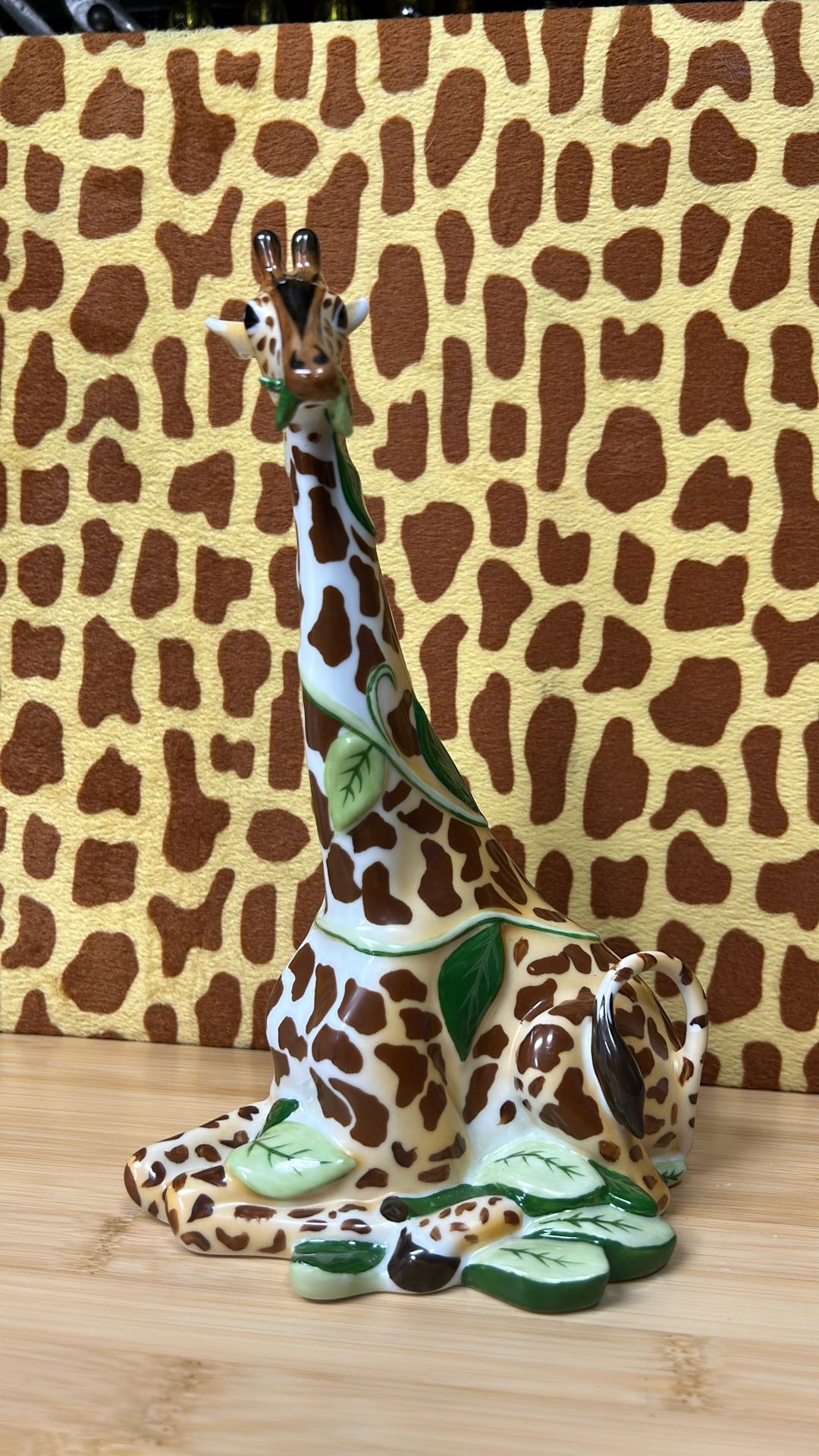 1994 Lynn Chase Ceramic Giraffe