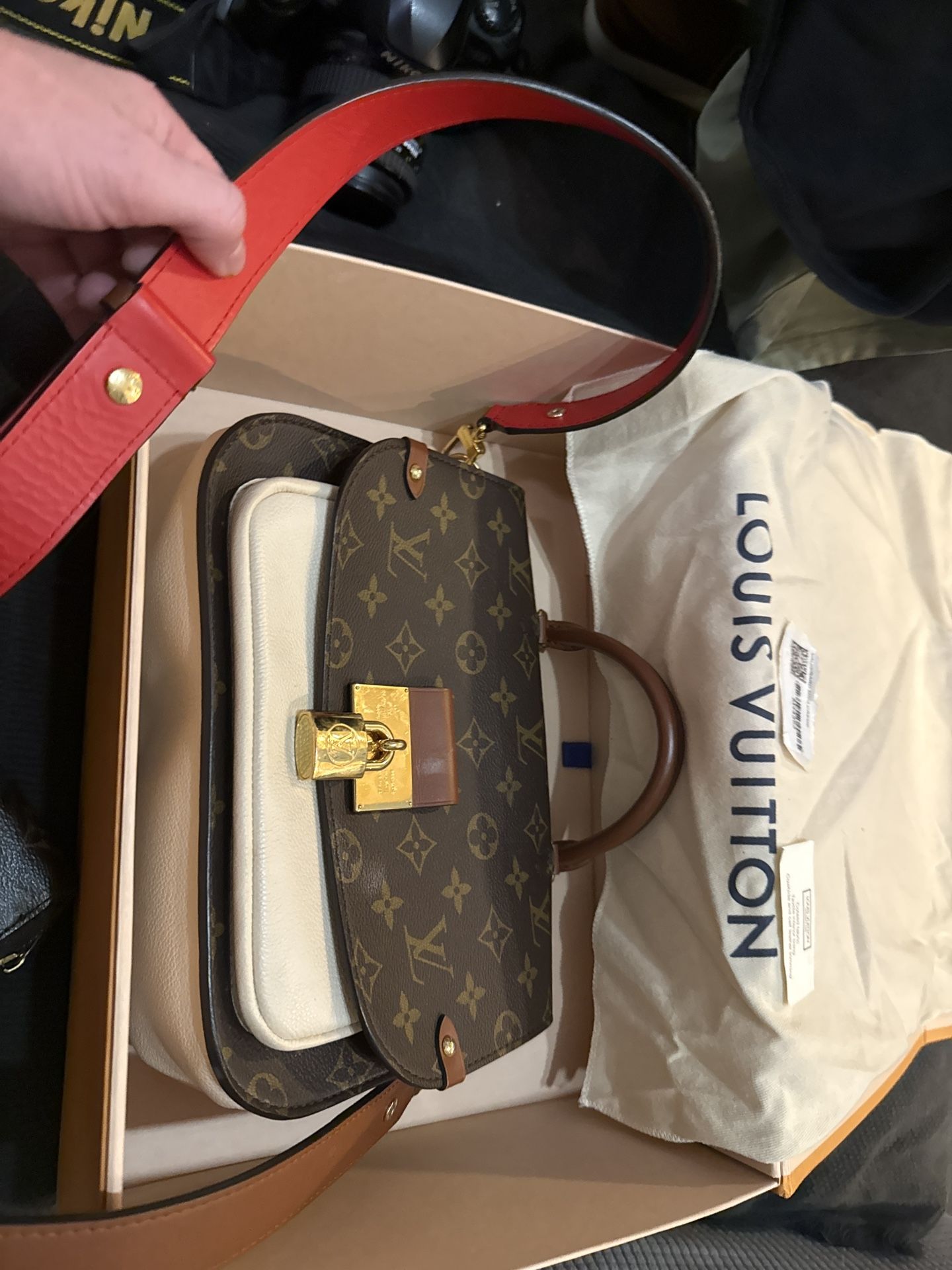 Louis Vuitton Vaugirard MM – Monogram/Crème – Authentic